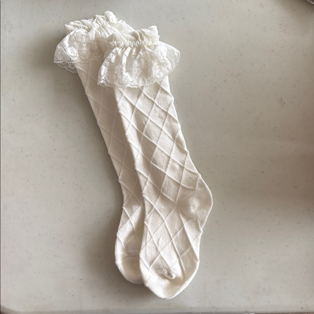 NEW Matilda Jane White Lace Trim Socks